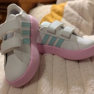 New Adidas Cloudfoam Kids Sneakers 9K